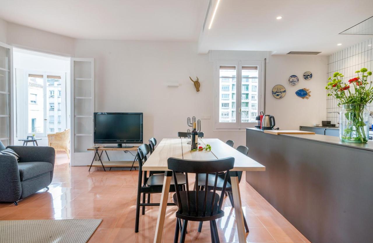 New Top Floor Apt With A Lot Of Light & Aircon Girona Esterno foto