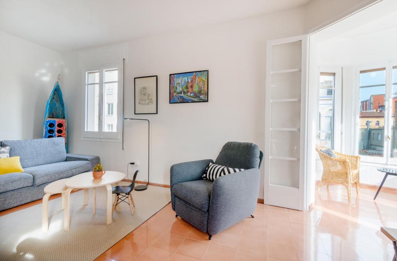 New Top Floor Apt With A Lot Of Light & Aircon Girona Esterno foto