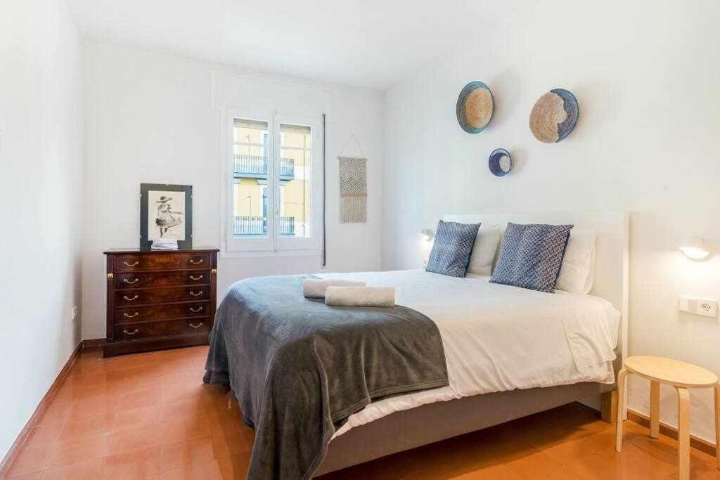 New Top Floor Apt With A Lot Of Light & Aircon Girona Esterno foto
